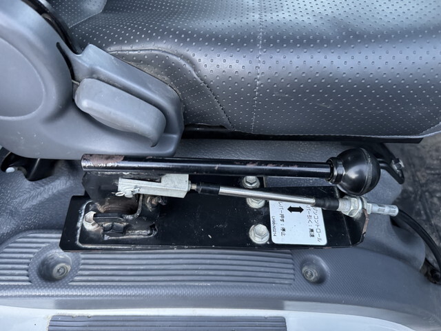 いすゞエルフ散水車小型（2t・3t）[写真07]