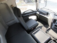 日野プロフィアトレーラーヘッド（トラクターヘッド）大型（10t）[写真24]