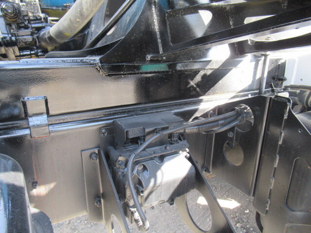 いすゞギガミキサー車（コンクリートミキサー）大型（10t）[写真21]