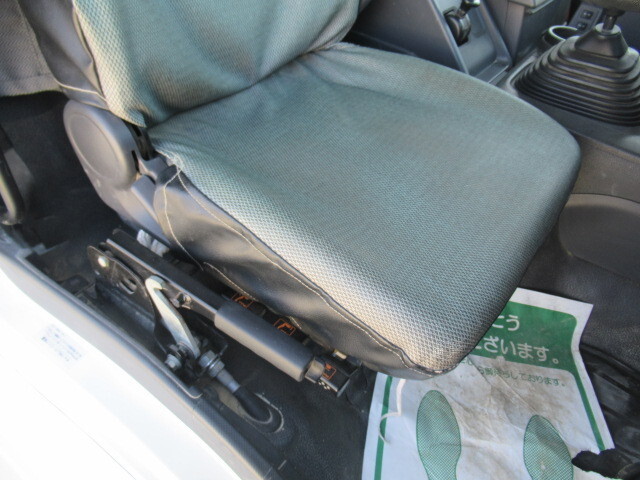 いすゞギガミキサー車（コンクリートミキサー）大型（10t）[写真25]