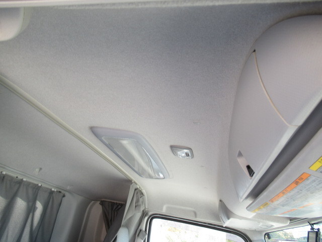 いすゞギガミキサー車（コンクリートミキサー）大型（10t）[写真27]