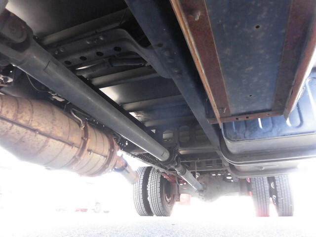 いすゞフォワードアルミバン中型（4t）[写真14]