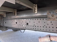 いすゞフォワードアルミバン中型（4t）[写真17]