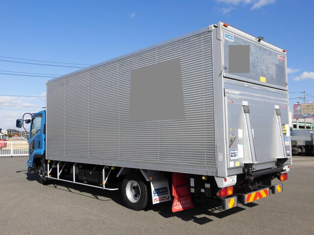 いすゞフォワードアルミバン中型（4t）[写真02]