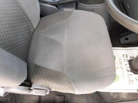 いすゞフォワードアルミバン中型（4t）[写真22]