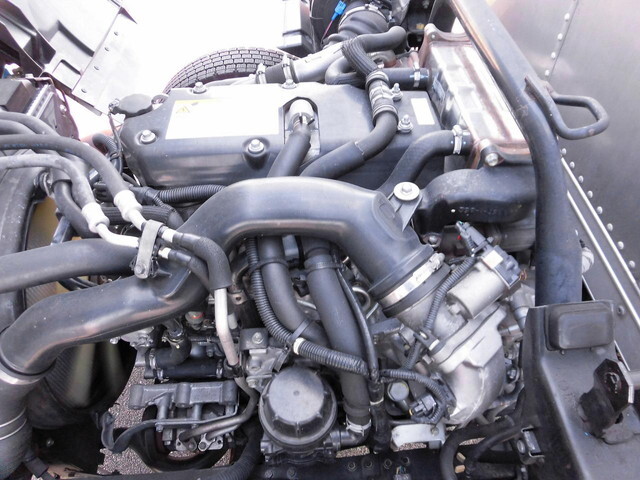 いすゞフォワードアルミバン中型（4t）[写真23]