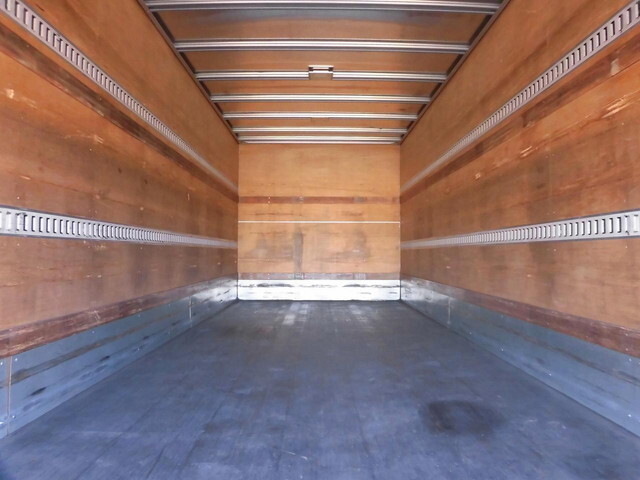 いすゞフォワードアルミバン中型（4t）[写真08]