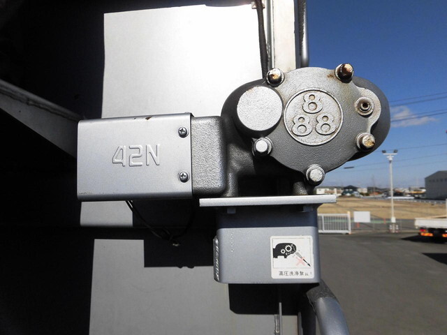 日野プロフィア深ダンプ（土砂禁ダンプ）大型（10t）[写真11]