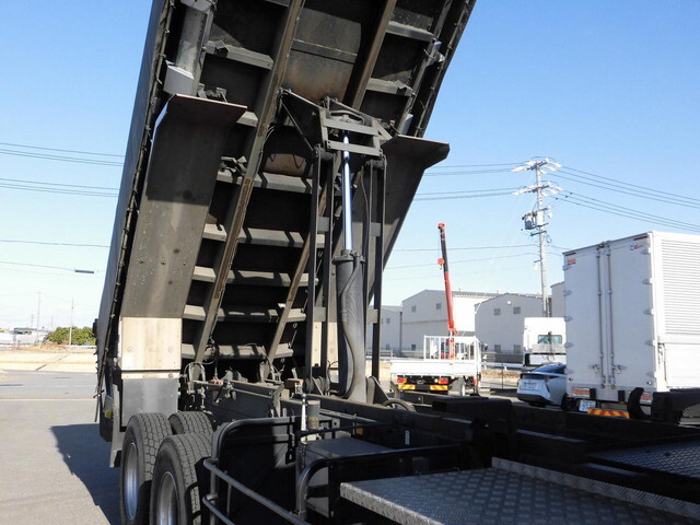 日野プロフィア深ダンプ（土砂禁ダンプ）大型（10t）[写真09]