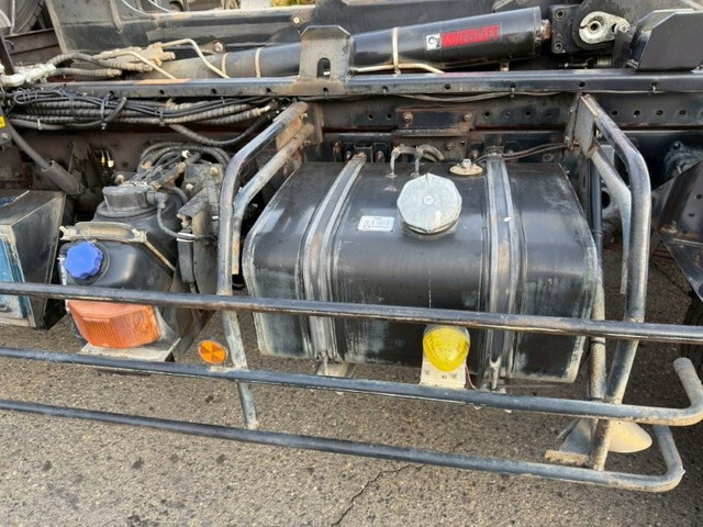 日野レンジャーコンテナ専用車増トン（6t・8t）[写真11]