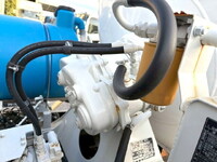 いすゞフォワードミキサー車（コンクリートミキサー）中型（4t）[写真11]