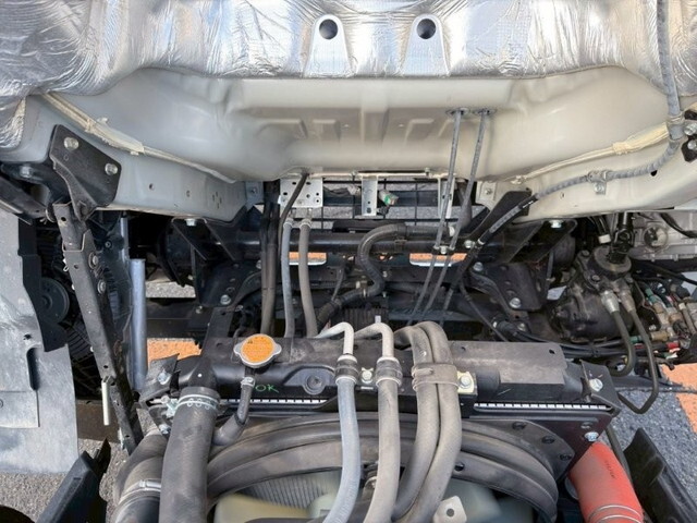 いすゞフォワードミキサー車（コンクリートミキサー）中型（4t）[写真22]