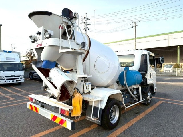 いすゞフォワードミキサー車（コンクリートミキサー）中型（4t）[写真04]