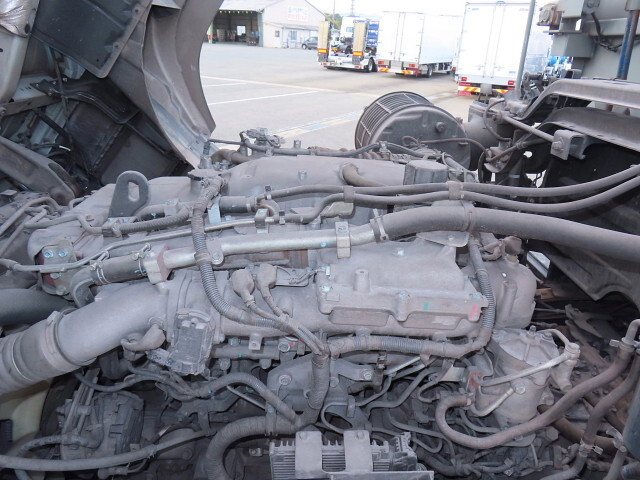 いすゞギガダンプ大型（10t）[写真14]