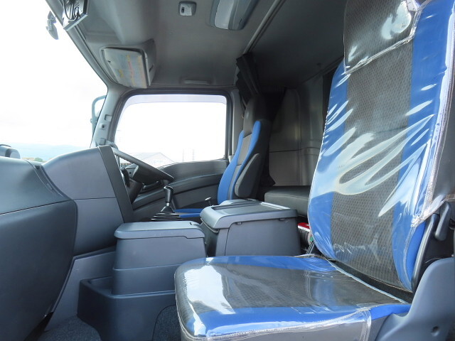 いすゞギガダンプ大型（10t）[写真20]