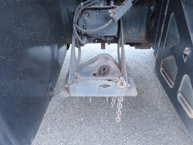 いすゞギガダンプ大型（10t）[写真09]