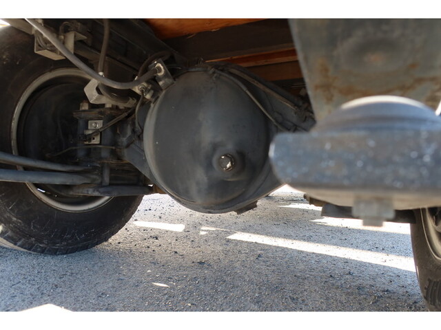 いすゞエルフ平ボディ小型（2t・3t）[写真15]