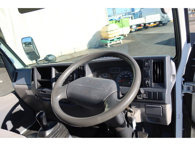 いすゞエルフ平ボディ小型（2t・3t）[写真31]