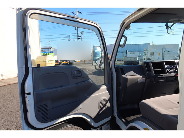 いすゞエルフ平ボディ小型（2t・3t）[写真37]