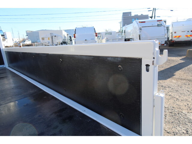 いすゞエルフ平ボディ小型（2t・3t）[写真09]