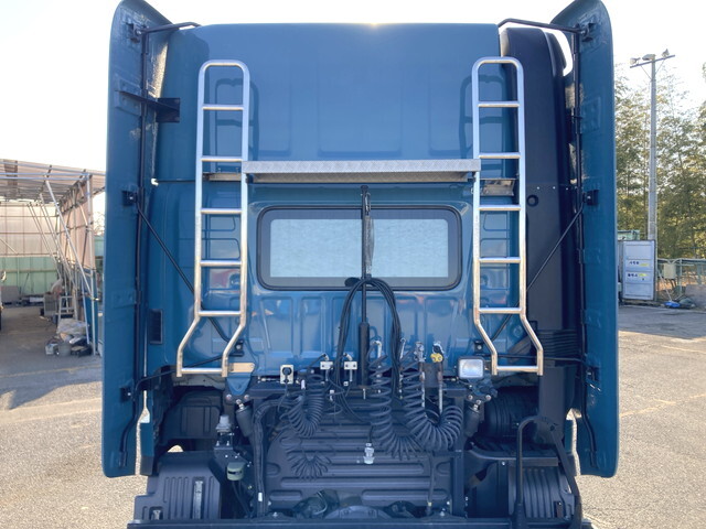 日野プロフィアトレーラーヘッド（トラクターヘッド）大型（10t）[写真10]