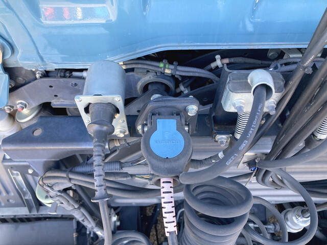 日野プロフィアトレーラーヘッド（トラクターヘッド）大型（10t）[写真15]