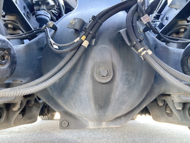 日野プロフィアトレーラーヘッド（トラクターヘッド）大型（10t）[写真22]