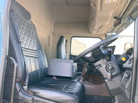 日野プロフィアトレーラーヘッド（トラクターヘッド）大型（10t）[写真31]