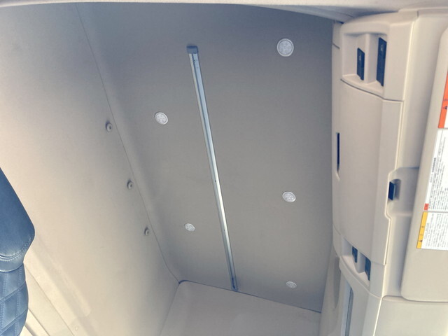 日野プロフィアトレーラーヘッド（トラクターヘッド）大型（10t）[写真32]