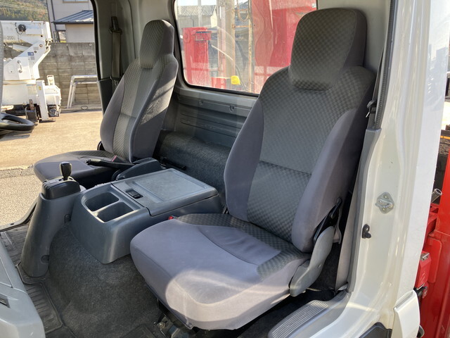 いすゞフォワードセルフクレーン5段中型（4t）[写真33]