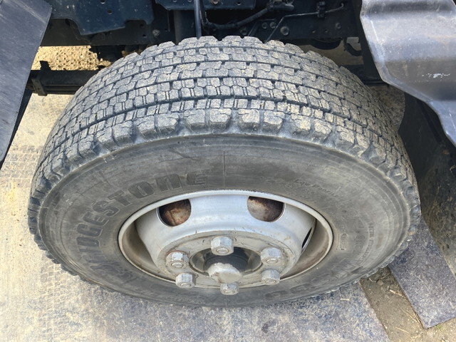 いすゞフォワードセルフクレーン5段中型（4t）[写真06]