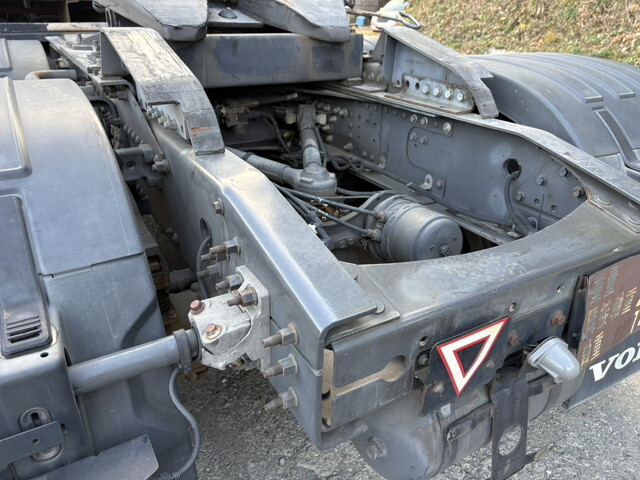 ボルボボルボFHトレーラーヘッド（トラクターヘッド）大型（10t）[写真13]