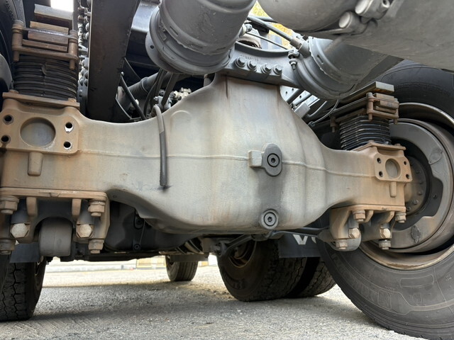 ボルボボルボFHトレーラーヘッド（トラクターヘッド）大型（10t）[写真17]