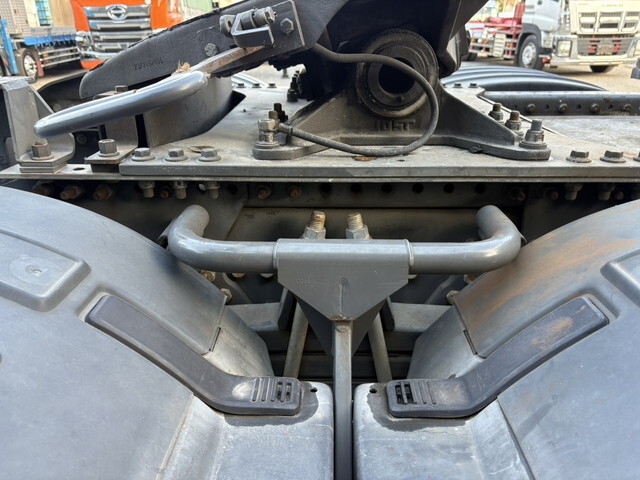 ボルボボルボFHトレーラーヘッド（トラクターヘッド）大型（10t）[写真18]