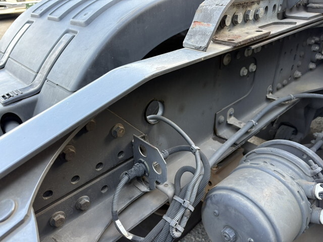 ボルボボルボFHトレーラーヘッド（トラクターヘッド）大型（10t）[写真20]