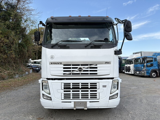 ボルボボルボFHトレーラーヘッド（トラクターヘッド）大型（10t）[写真04]