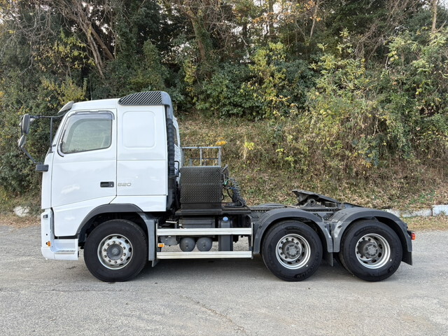 ボルボボルボFHトレーラーヘッド（トラクターヘッド）大型（10t）[写真05]