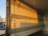 いすゞエルフアルミバン小型（2t・3t）[写真14]