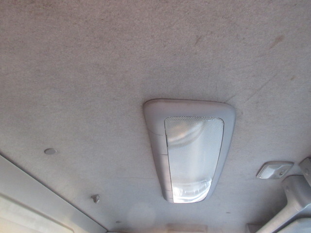 いすゞエルフアルミバン小型（2t・3t）[写真23]