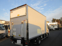 いすゞエルフアルミバン小型（2t・3t）[写真05]