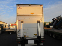 いすゞエルフアルミバン小型（2t・3t）[写真07]