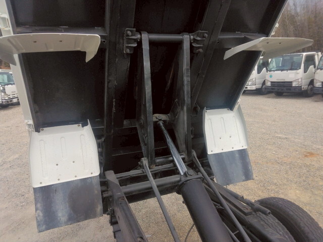 いすゞエルフダンプ小型（2t・3t）[写真22]