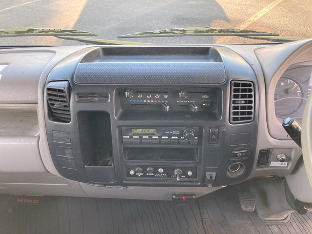 日野デュトロ高所作業車小型（2t・3t）[写真36]