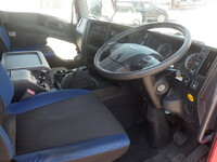 いすゞギガアルミウイング大型（10t）[写真13]