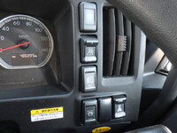 いすゞギガアルミウイング大型（10t）[写真19]