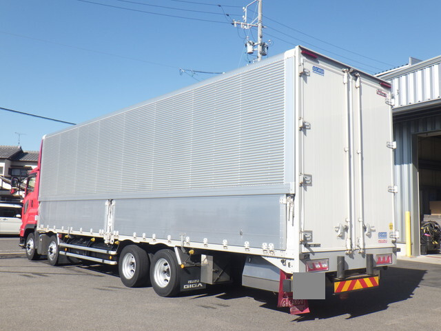 いすゞギガアルミウイング大型（10t）[写真02]