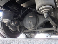 いすゞギガアルミウイング大型（10t）[写真25]