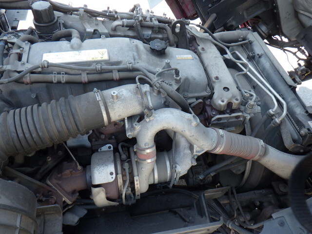 いすゞギガアルミウイング大型（10t）[写真33]