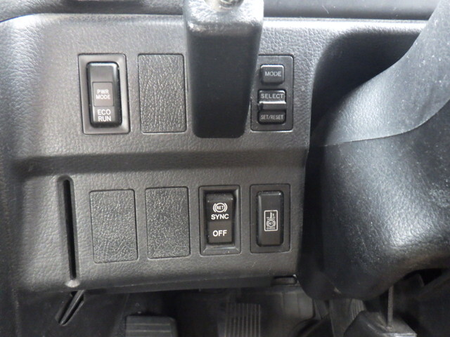 日野プロフィアトレーラーヘッド（トラクターヘッド）大型（10t）[写真18]