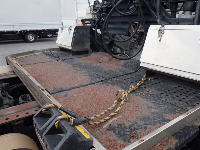 日野プロフィアトレーラーヘッド（トラクターヘッド）大型（10t）[写真22]